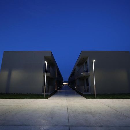 Amber Village Spille Exteriör bild